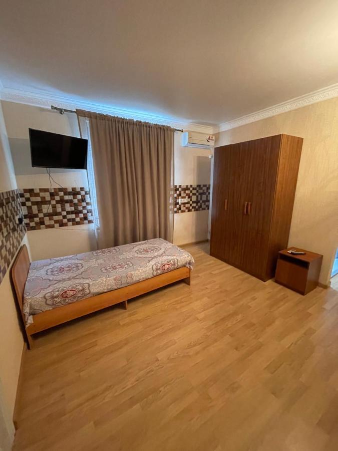 Гостевой Дом На Гечба Hotel Gagra Exterior foto